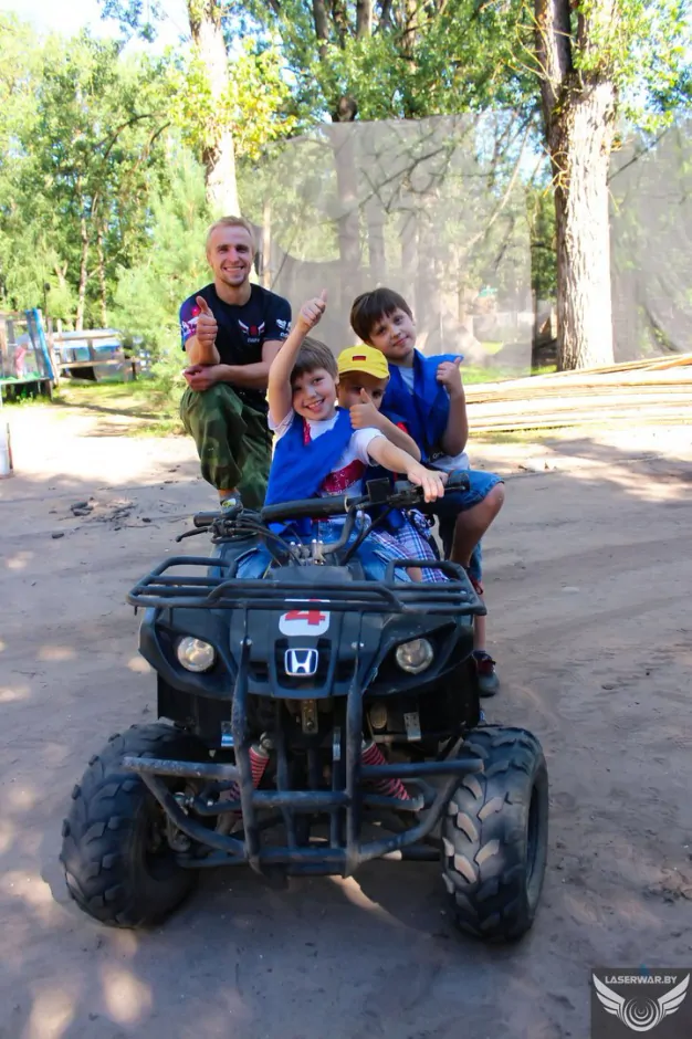 Весёлое катание на квадроцикле в R-парке, Минск