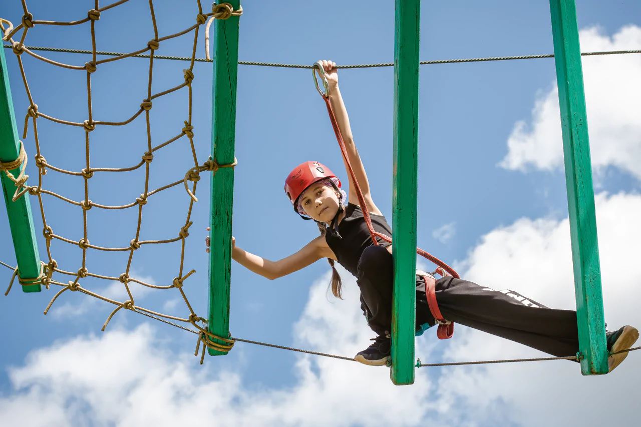 Командные мероприятия и тимбилдинги в верёвочном городке
