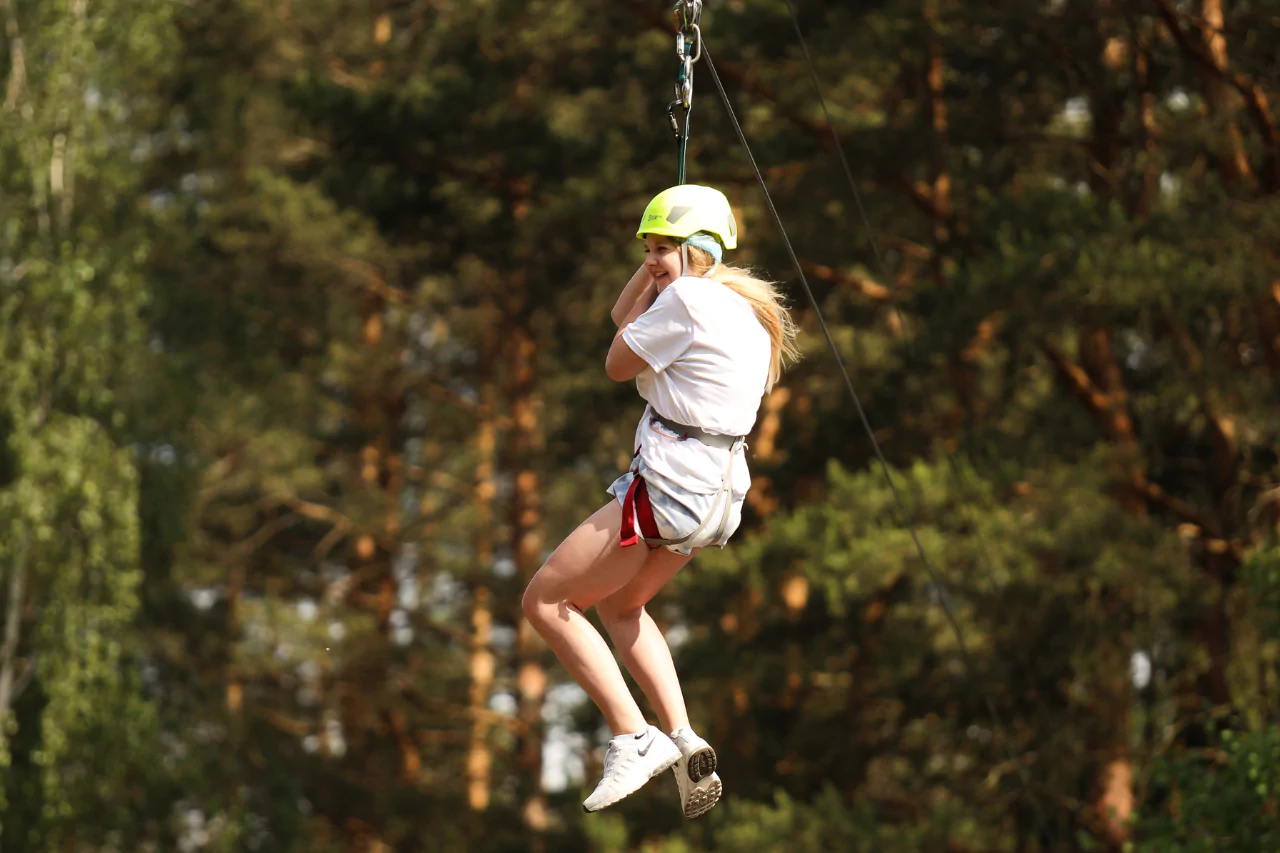 Троллейный спуск длиной 200 метров